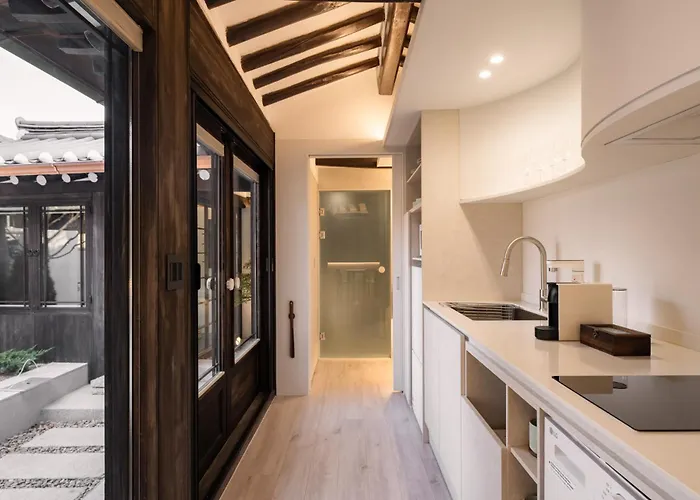 Luxury Hanok Mueok * Seul
